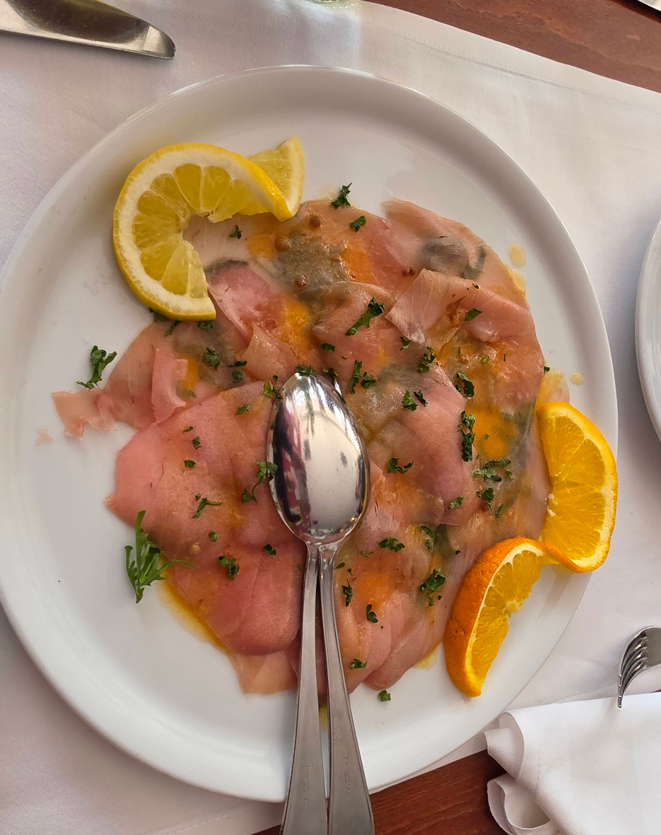 Fein angerichtete italienische Vorspeise